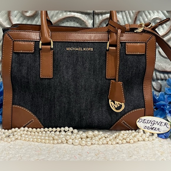 Authentic MICHAEL KORS Dillon Blue Denim Satchel VGC! - Picture 2 of 13